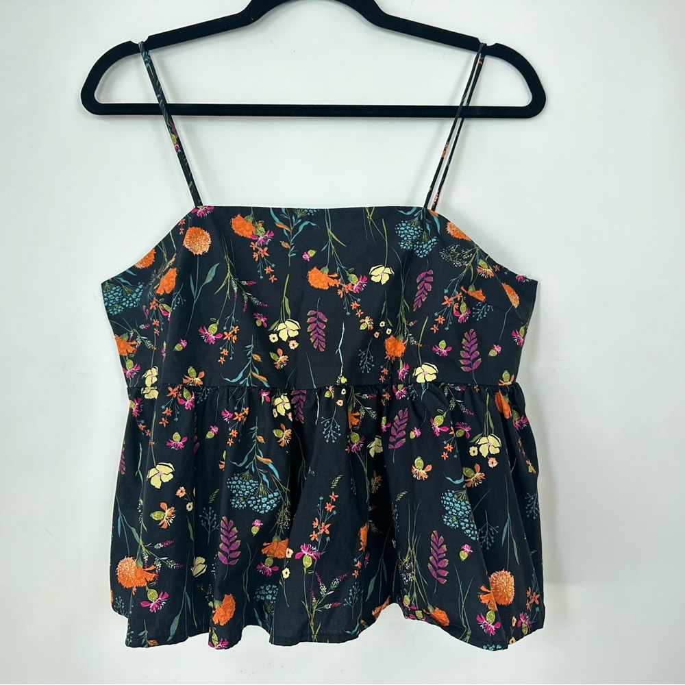 A New Day Tank Top Medium Women’s Black Floral Cropped Spaghetti Strap